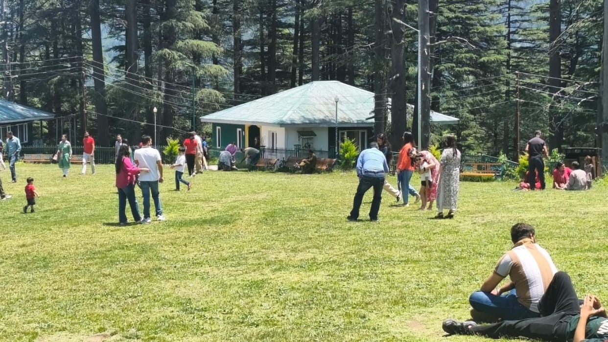 jammu kashmir tourism vehicle started with the key of offbeat tourist spots