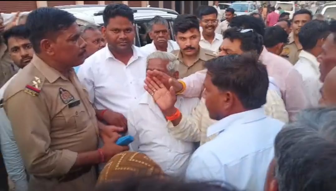Inspector suspended for beating two brothers in Kheragarh police station in Agra