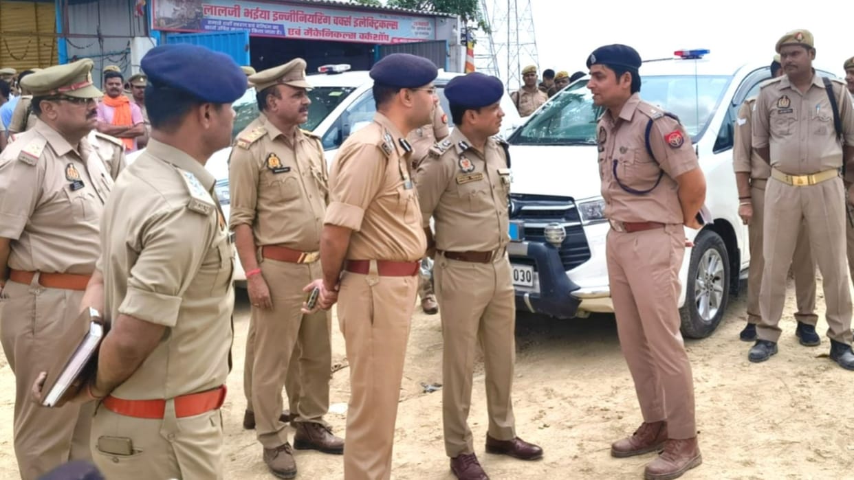 UP Triple Murder First they killed them outside then killers dragged inside three people accused