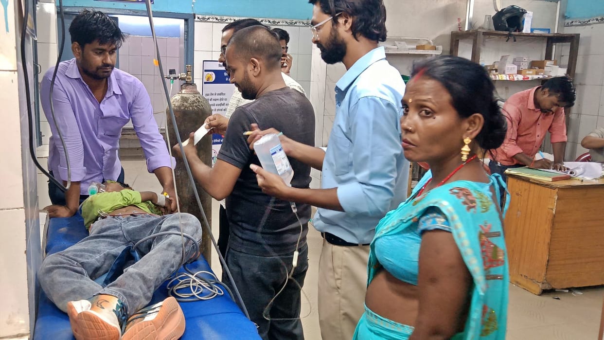 Vaishali: Pickup-tempo collide fiercely on Hajipur-Jandaha Road, engineering student died; 7 people injured