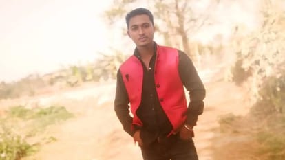 young man was murdered by slitting his throat near liquor shop in Ambedkar Nagar