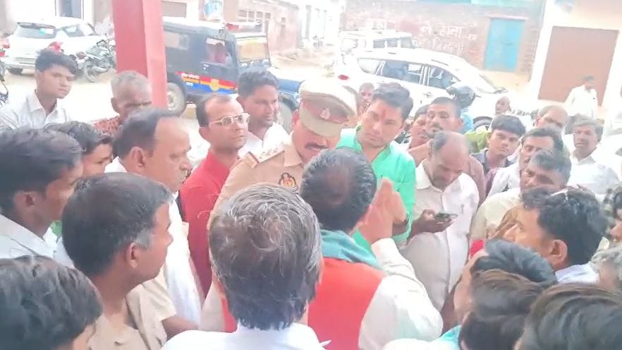 Inspector suspended for beating two brothers in Kheragarh police station in Agra