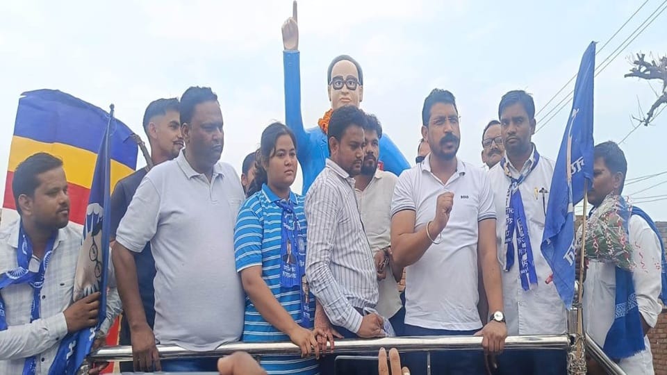 MP Chandrashekhar Azad reached Hathras