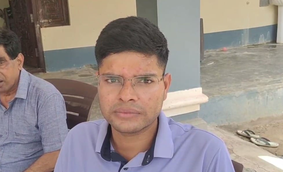 Farmers son topped UPSC during Hyderabad IPS training know secret success