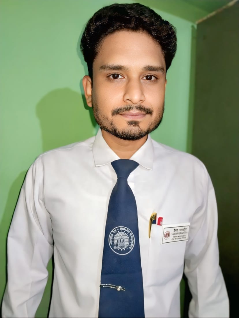 Bhopal: An alert railway employee saved the life of a passenger at Rani Kamlapati railway station, stopped the