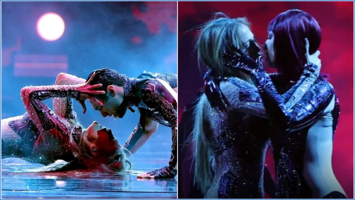 Jennifer Lopez Kisses Her Background Dancers On The Stage In American Music Awards