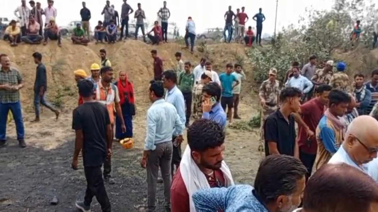 Two youths stealing coal in SECL Gevra mine died due to being buried