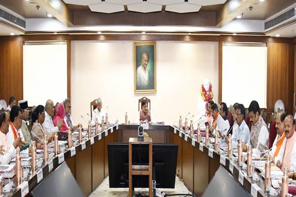 MP News: Government approves Financial Rights Handbook 2025, new provisions will be implemented from July 1
