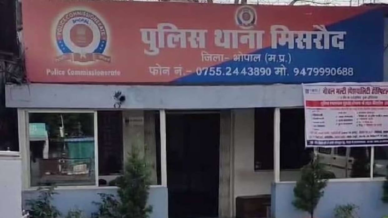 power cut lift trapped child father heart attack death misrod incident