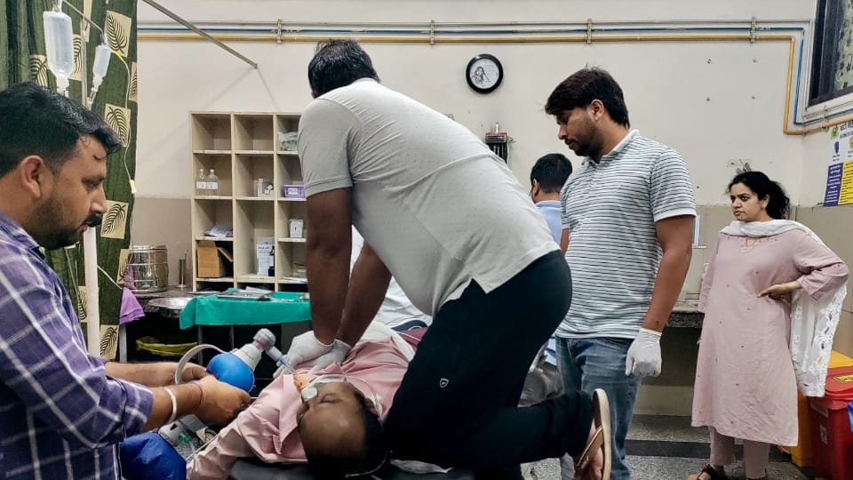 Panchkula Suicide case Family of Seven Found Dead in Car Suicide Note Reveals Reason Haryana news in Hindi