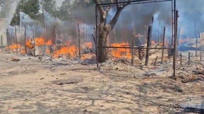 Fire broke out near Satwari jammu Airport Road, 10 huts burnt down