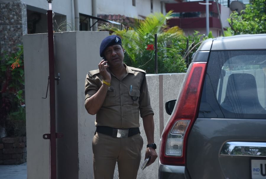 Panchkula family Seven people Suicide Praveen Mittal Bought Car in name of His friend from dehradun