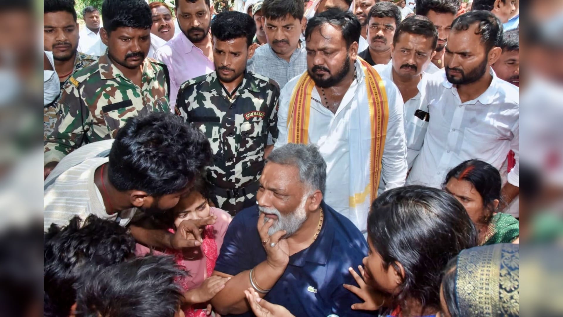 Bihar News: Purnea MP Pappu Yadav met victim family of Ahiyapur massacre, became emotional and cried