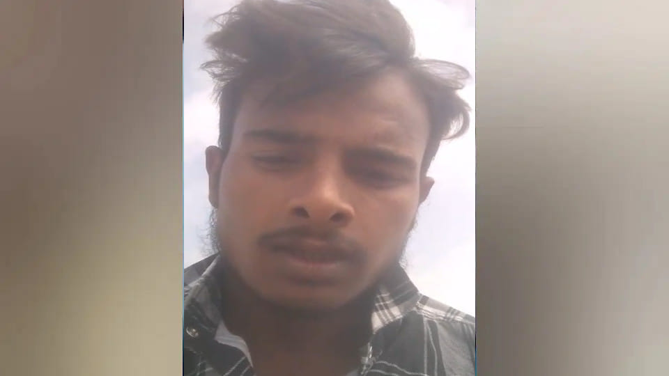In Gorakhpur, A teenager jumped into the Rapti river after posting a suicide note on Facebook