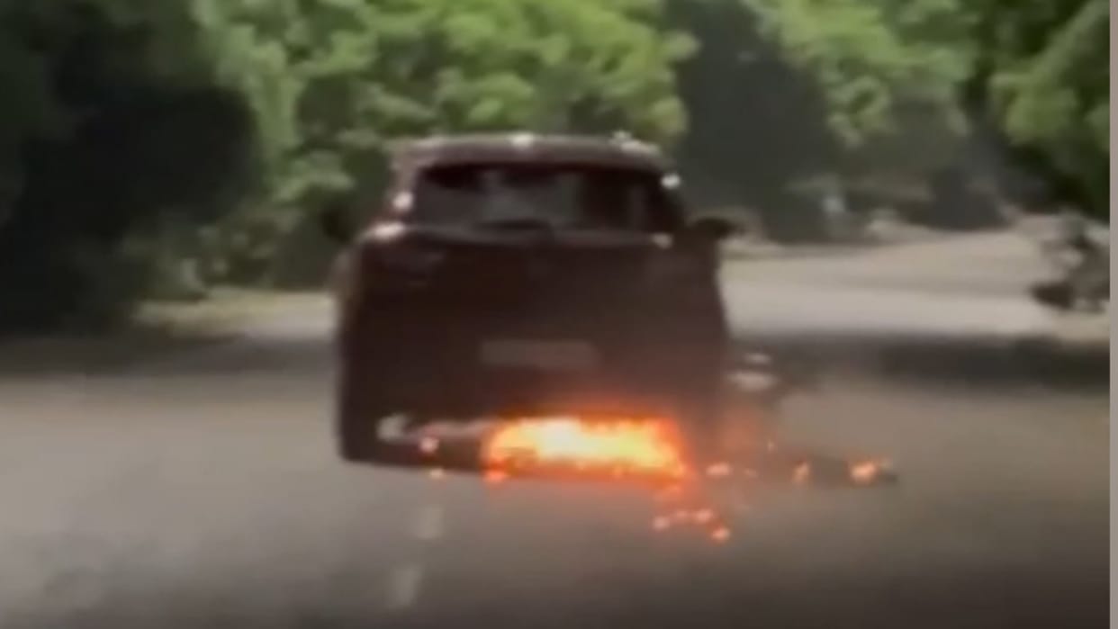 Bike kept dragging one kilometer attempt crush real estate director overtaking dispute