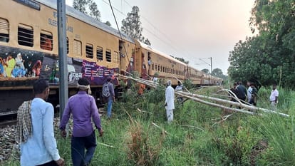 Bijnor: Trees fell on the train, power lines broke and fell, stampede due to fear of electrocution