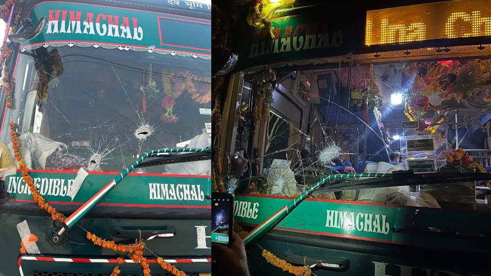 Attack on HRTC bus in Nangal complaint to Anandpur Sahib police