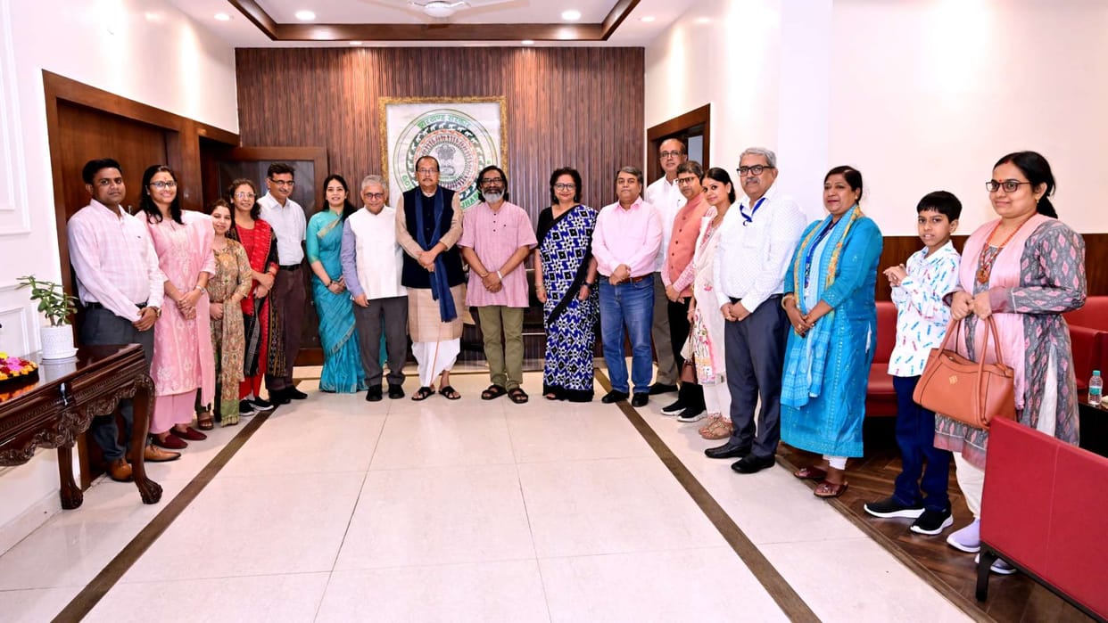 cm hemant soren meets 16th finance commission discusses jharkhand development