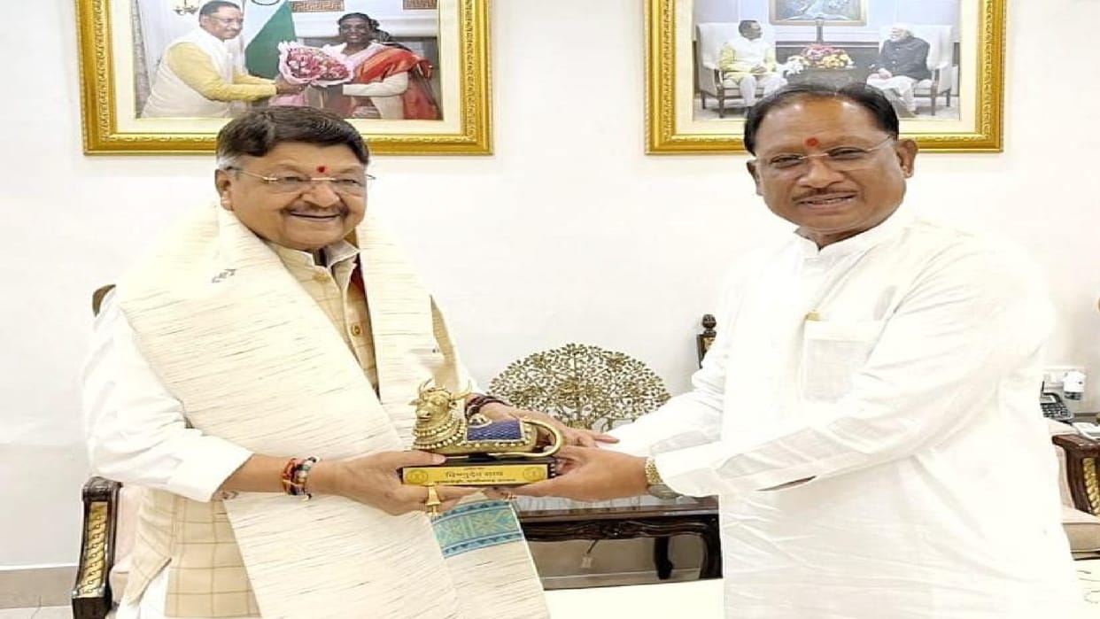 Madhya Pradesh Cabinet Minister Kailash Vijayvargiya met Chief Minister Sai, these topics were discussed