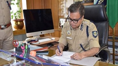 Himachal Police officers will give farewell party to DGP Atul Verma today his retirement is on 31st May