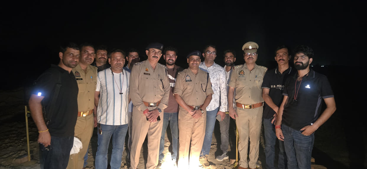 Police encounter with criminals in Mathura's Govardhan two shot four arrested
