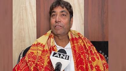 Ayodhya: प्राण प्रतिष्ठा के लिए राम दरबार की मृर्तियां तैयार... मूर्तिकार बोले - खास पत्थरों से हुआ निर्माण Ram Darbar idols ready for Pran Pratishtha says Sculptor Satyanarayan.