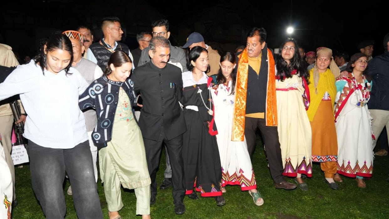 Himachal CM reached Sharchi in Banjar sarkar gaon ke dwar program stayed overnight here