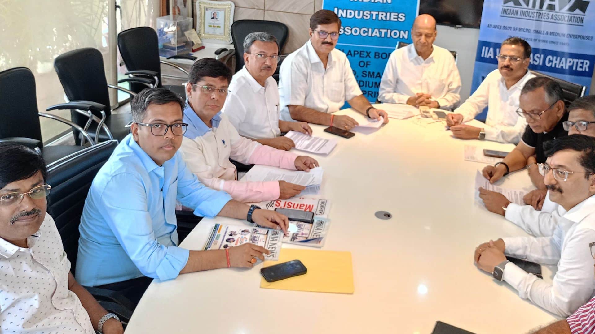 इंडियन इंडस्ट्रीज एसोसिएशन और द स्मॉल इंडस्ट्रीज एसोसिएशन के पदाधिकारी।