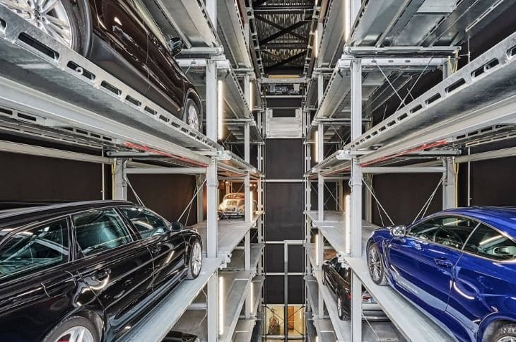 UP: Smart parking will be built in seven cities of the state, these cities including Ayodhya, Gorakhpur, Vrind