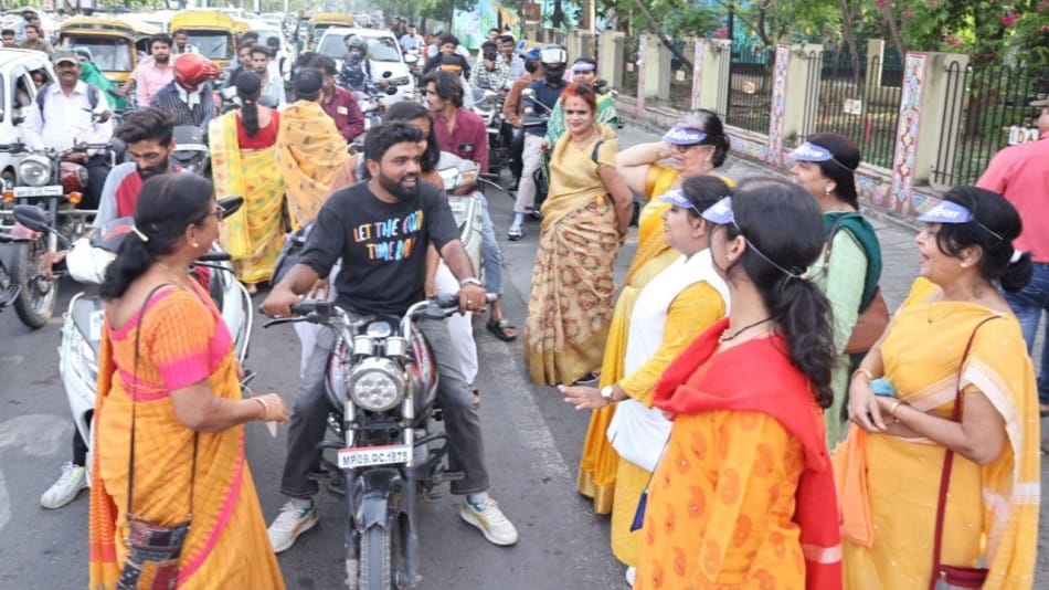Indore News: Women Take Over Traffic Management at 34 Key Squares in Awareness Drive