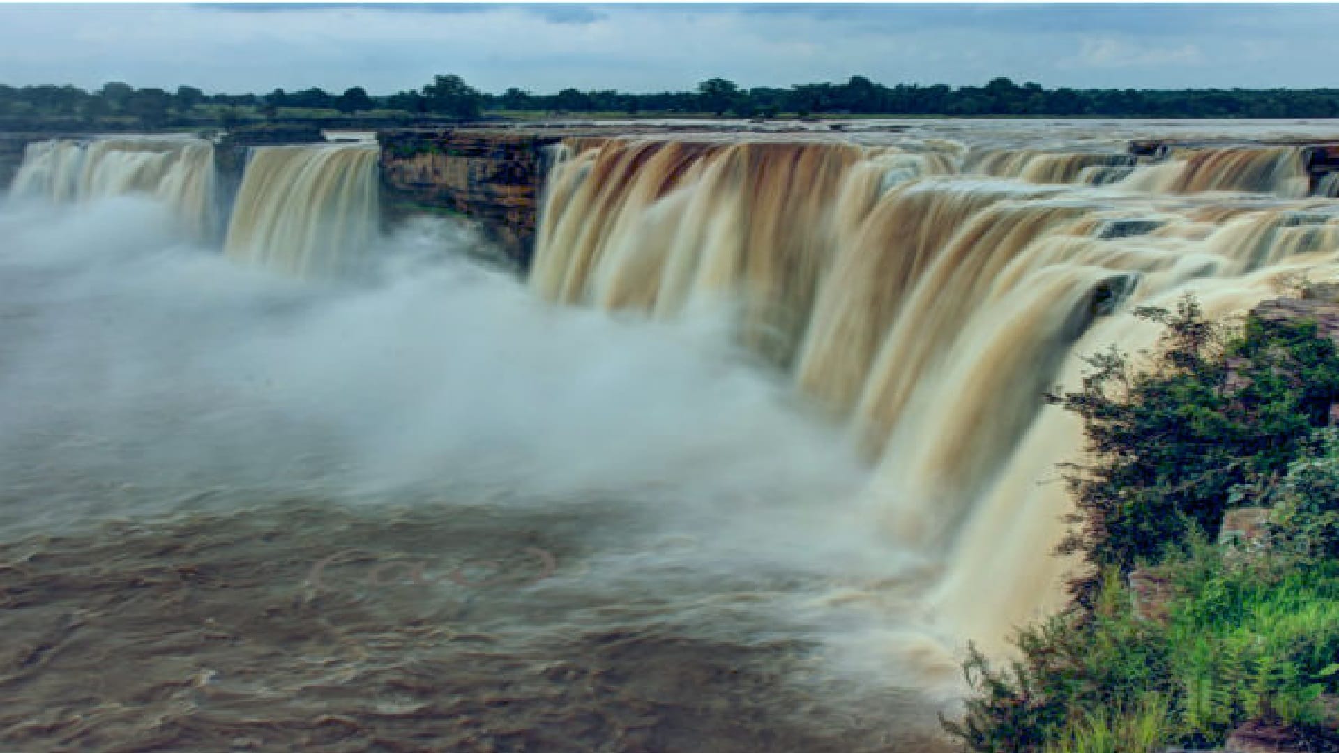 CG News: Chitrakote and Tirathgarh waterfall in Bastar see here photos
