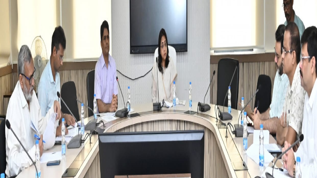 Flood Control High Power Committee meeting ends, discussions regarding preparations to deal with floods in CG