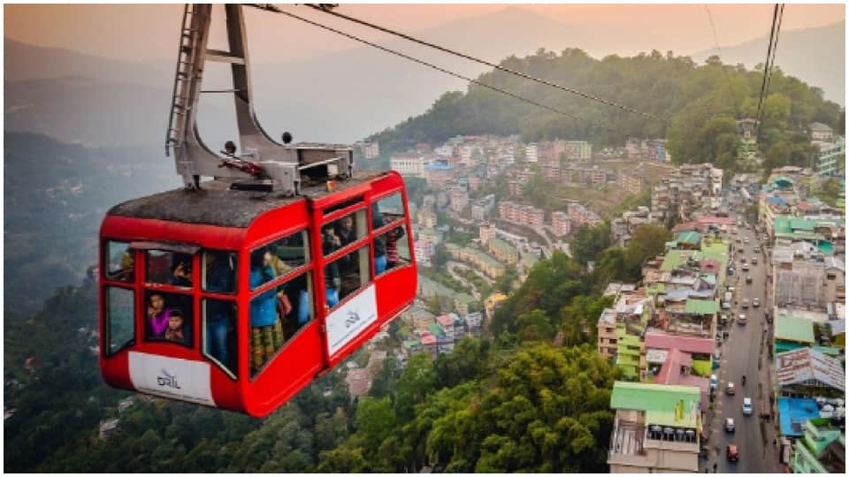 Indore: Changing Indore- Journey from horse carriage to metro in 30 years, public transport improved, but traf