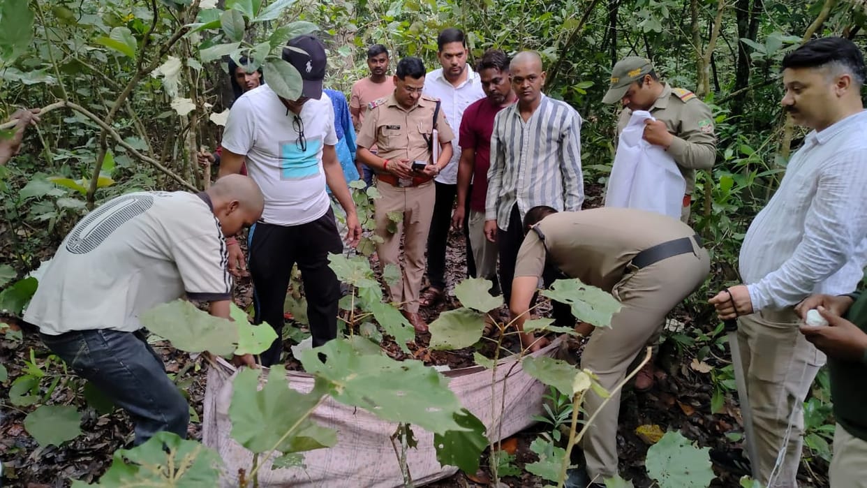 Dehradun News Youth who went to collect leaves in forest of Raiwala was attacked and killed by a wild animal