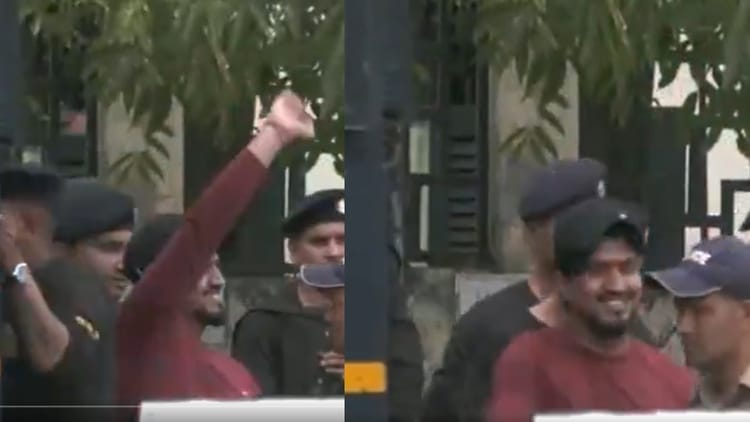 Ankita Murder Case: उम्रकैद की सजा मिलने के बाद हंसते हुए कोर्ट से निकला सौरभ, हाथ उठाकर लोगों को देखा, वीडियो