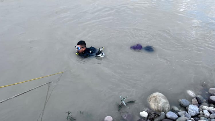 Rishikesh: श्मशान घाट के पास नदी में नहाने गईं तीन बच्चियां तेज बहाव में बहीं, दो के शव बरामद, एक सुरक्षित