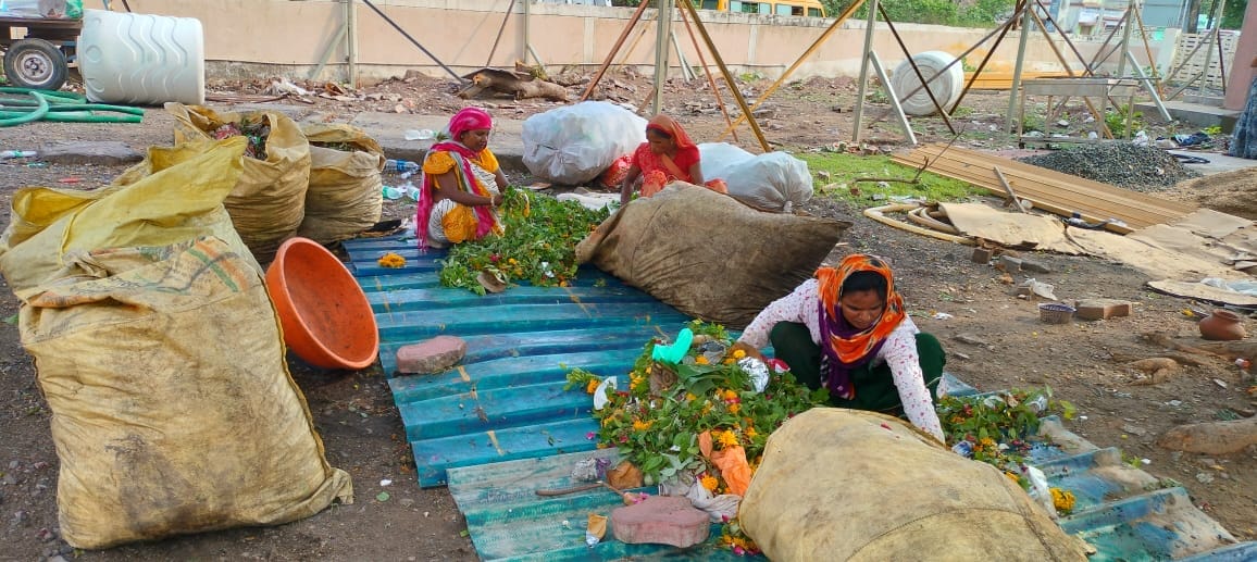 incense sticks and dhoopbatti will be made from Belpatra and flowers in Omkareshwar