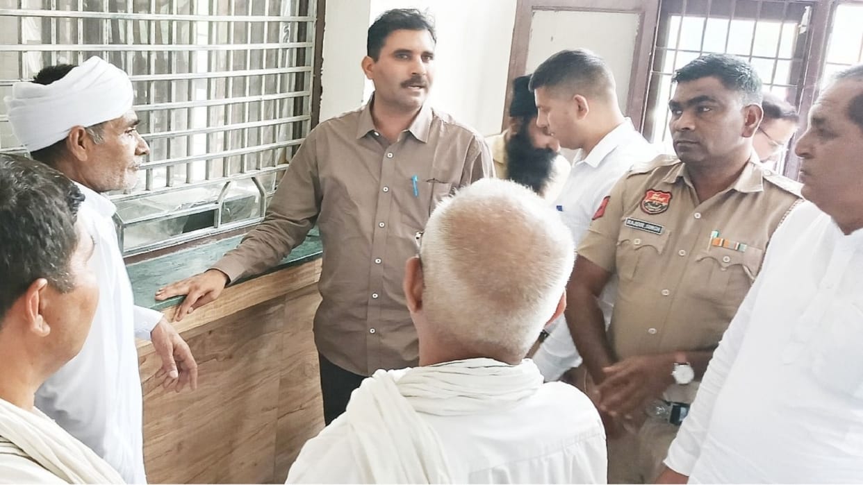 MLA Satpal Jambha did a surprise inspection of the tehsil in Kaithal