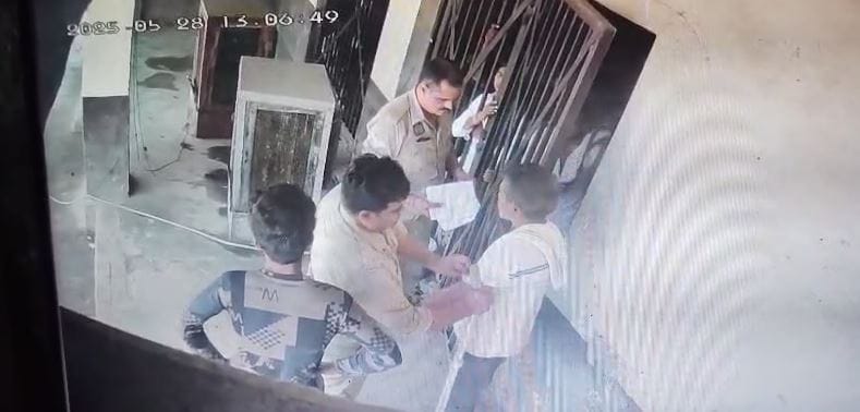 prisoner escaped from custody four steps ahead of the police SOG reached Rebari dodged from there too