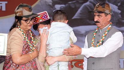 Himachal CM Sukhu honoured families and brave soldiers of 52 martyrs who laid down their lives for country
