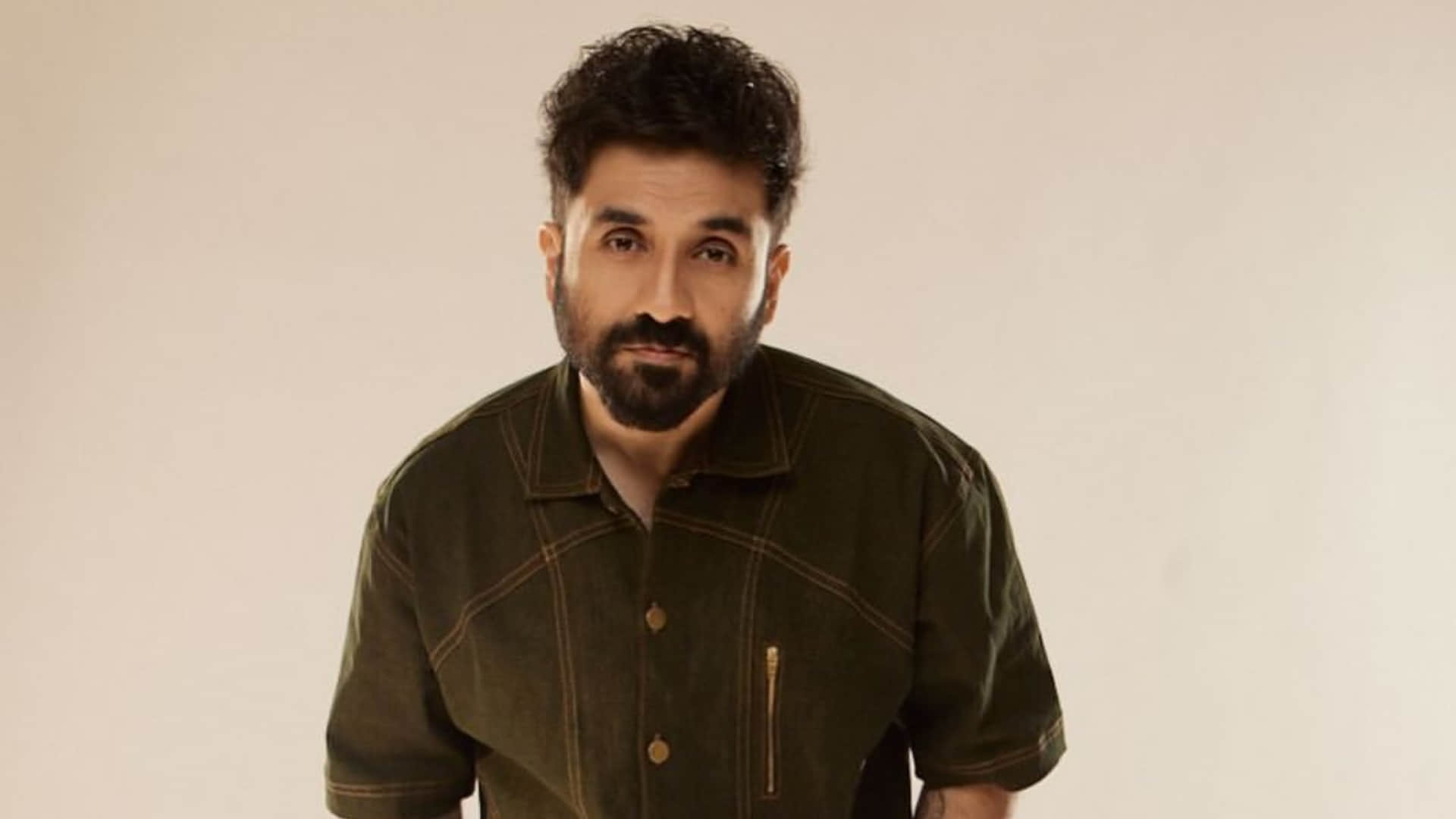 Vir Das Birthday First Indian To Win And Host International Emmy Awards Popular Stand Up Comedian
