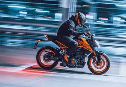 2025 KTM RC 200