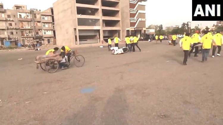 Mock Drill in Punjab: पंजाब में मॉक ड्रिल, अब होगा ब्लैक आउट, सतर्क रहने की ट्रेनिंग