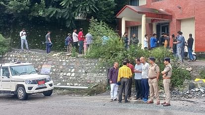 Ankita Murder Case Ankita mother cried bitterly outside court After verdict