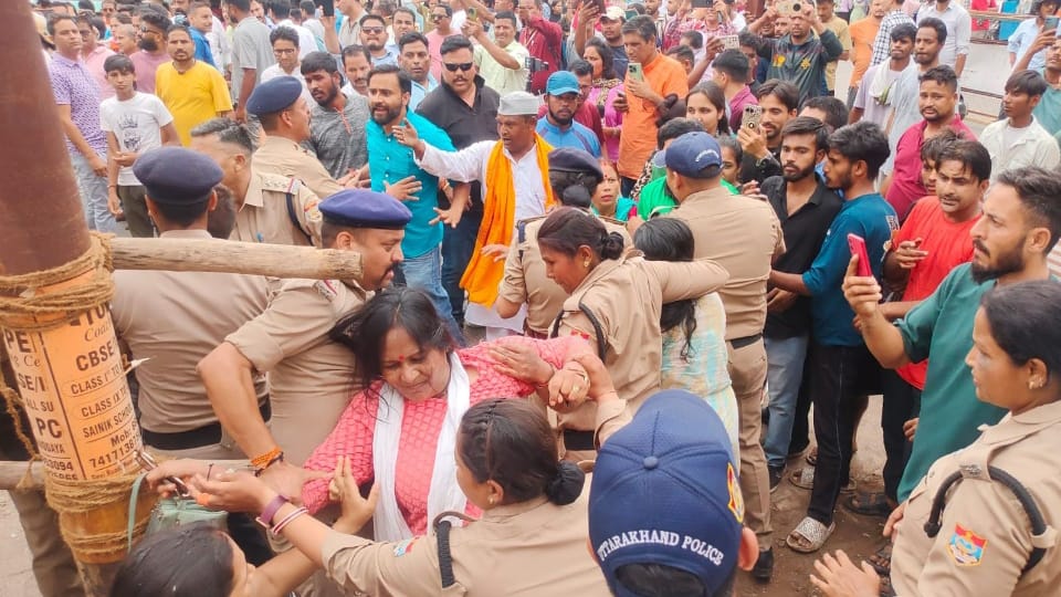 Ankita Murder Case People anger was visible during verdict barricades were broken see photos
