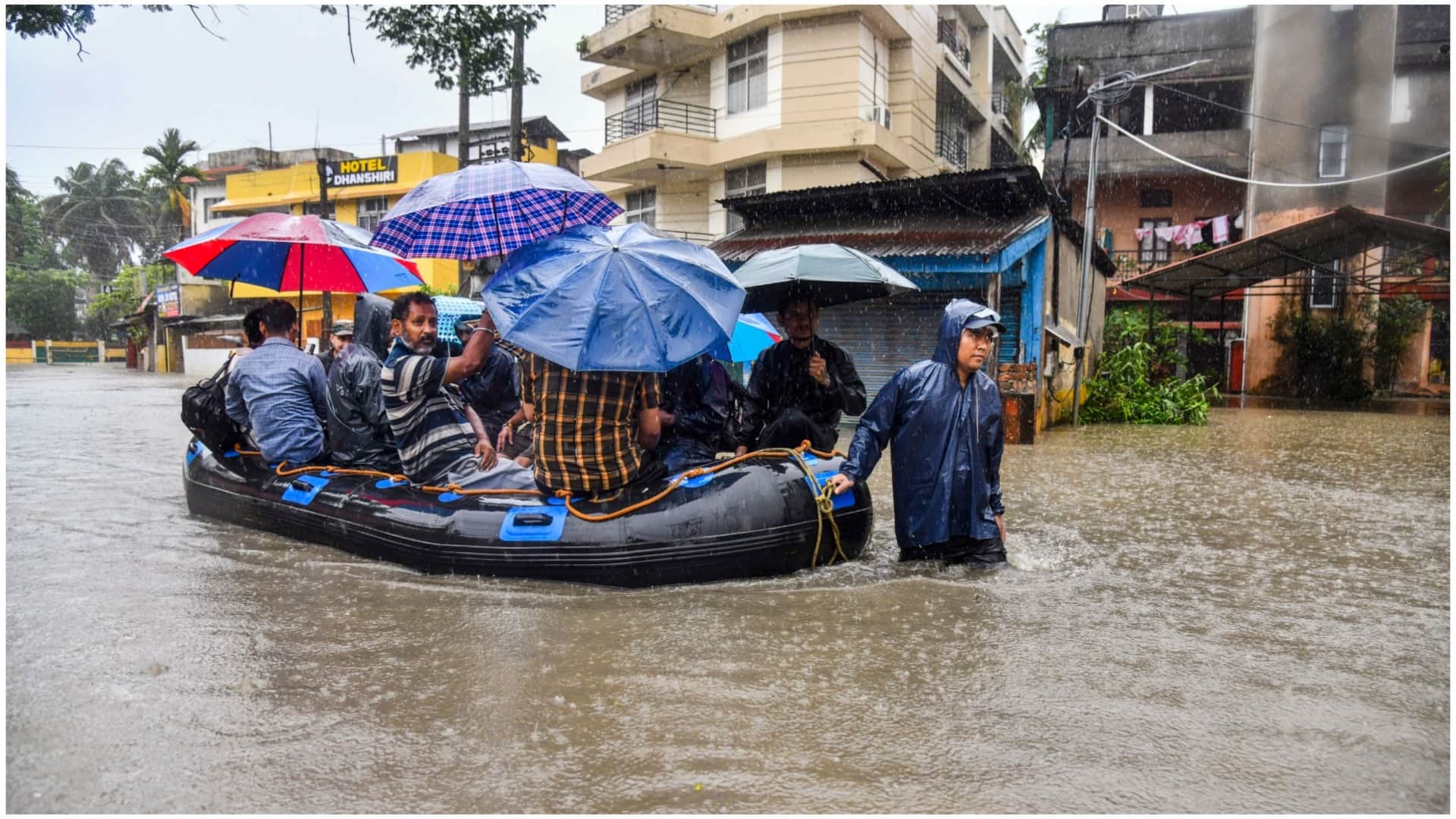 Heavy rains and landslides caused devastation in the Northeast, 19 died, more than 12 thousand people affected