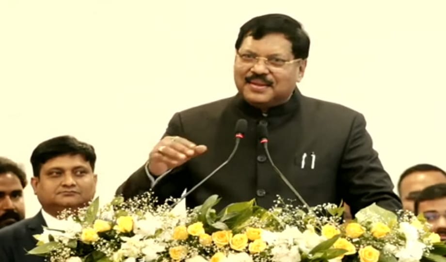 Indian languages and judiciary, CJI taking oath in Hindi raises hope