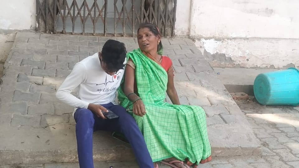 Jaunpur road accident Rajnath was coming to Jaunpur to get his son operation he died on way