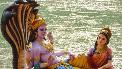 Kartik Month katha path in hindi to get the blessings of Lord Vishnu and Maa Lakshmi