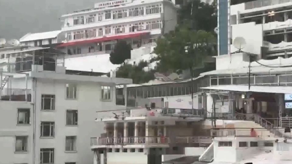 Helicopter service cancelled due to rain and storm in Vaishno Devi Dham